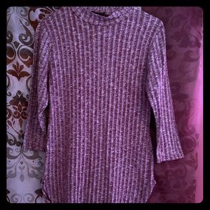 Long shirt that would go lovely with leggings